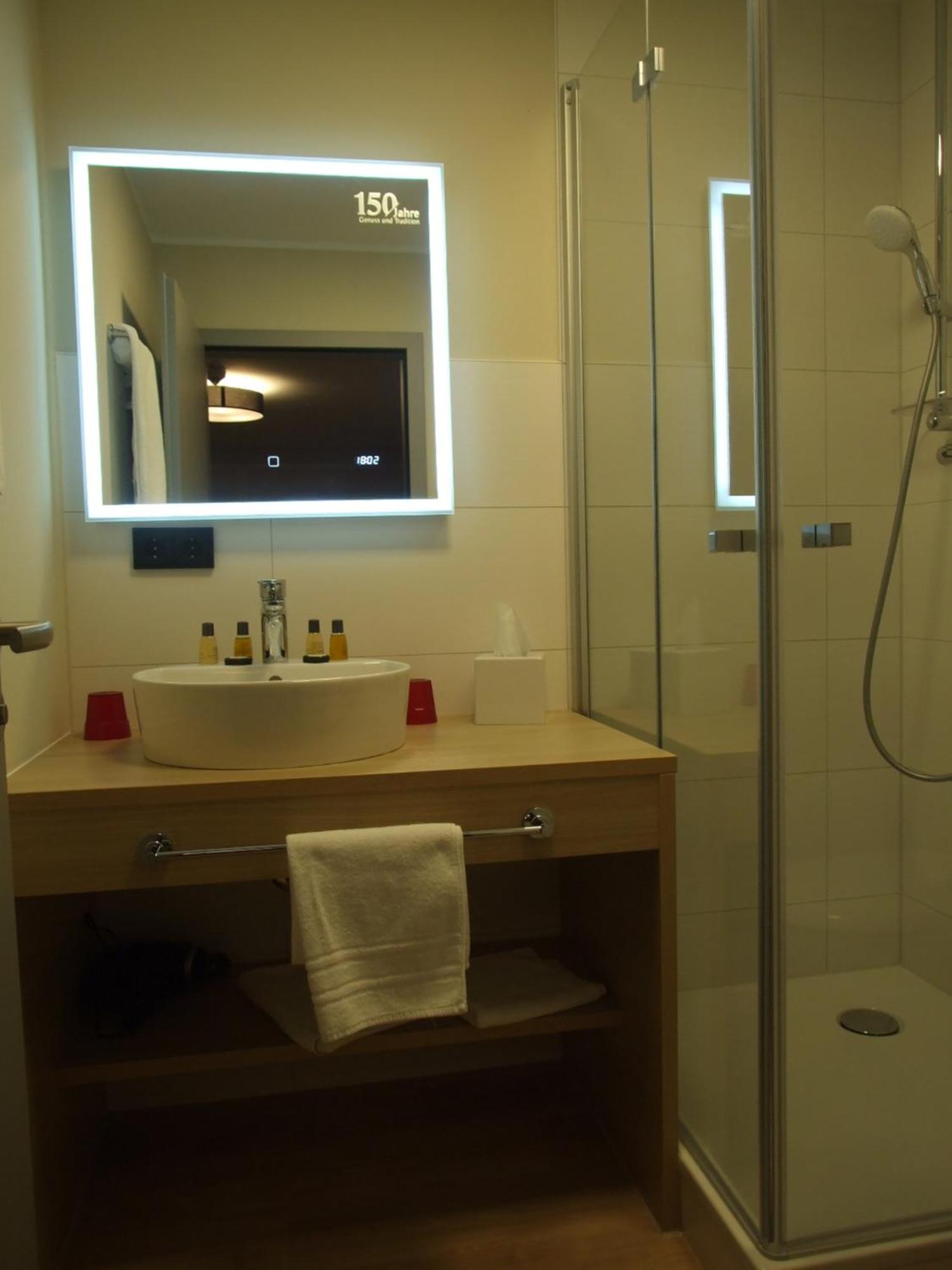 Der Stahlberg Hotel & Restaurant Hilchenbach エクステリア 写真